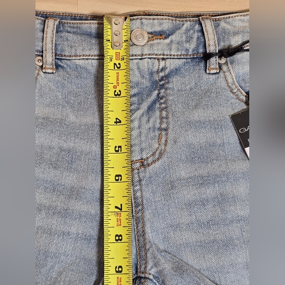 Sofia Jeans by Sofia Vergara Gabriella Mid Rise Bermuda Short Women Size 4 - Picture 6 of 14